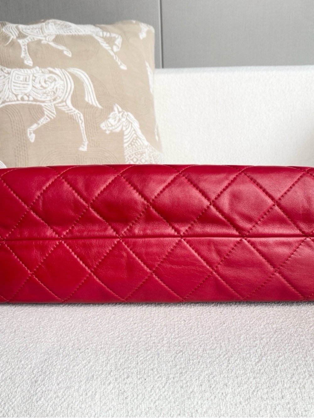 Chanel | Quilted Tote Bag Red Caviar | Excellent Condition - Picture 5 of 9